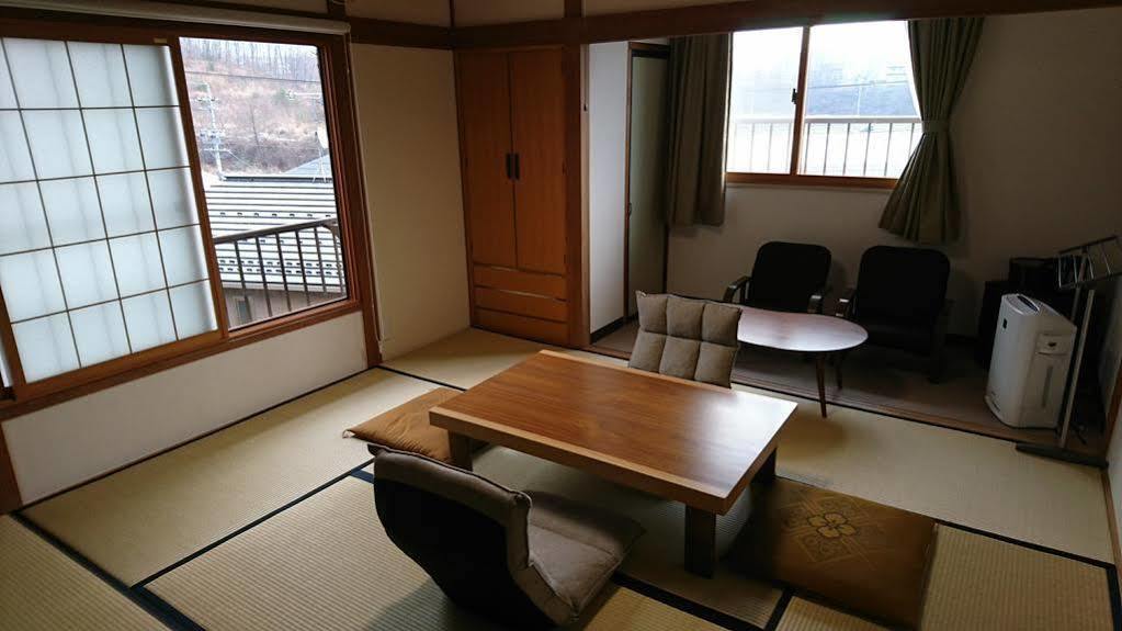 Hotel Togariishi Chino Buitenkant foto